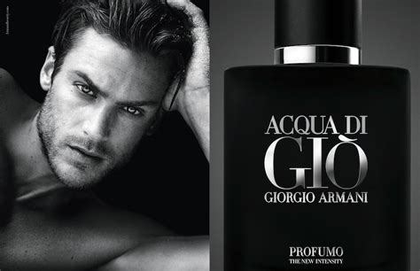 modelo perfume giorgio armani